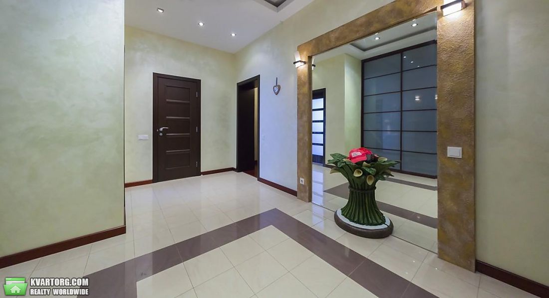 Rent out 3-room apartment. Киев,  Волошская — photo 10