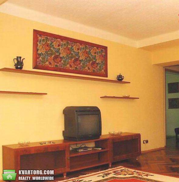 Rent out 3-room apartment. Киев, Энтузиастов — photo 3