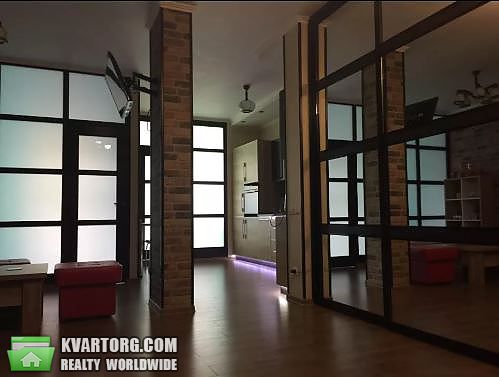 Rent out 2-room apartment. Киев, Регенераторная — photo 1