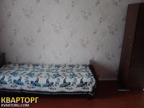 Rent out 2-room apartment. Киев,  Ужвий — photo 5