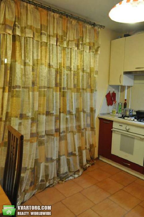 Sell 4-room apartment. Киев,  Зодчих — photo 4