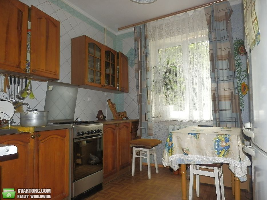 Sell 3-room apartment. Киев,  Свободы пр — photo 1