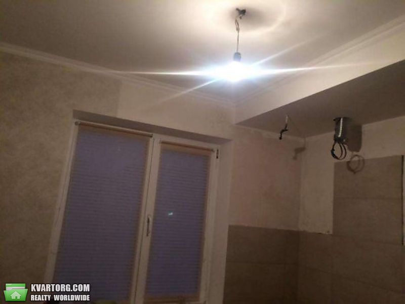 Sell 3-room apartment. Киев,  Героев Днепра — photo 1