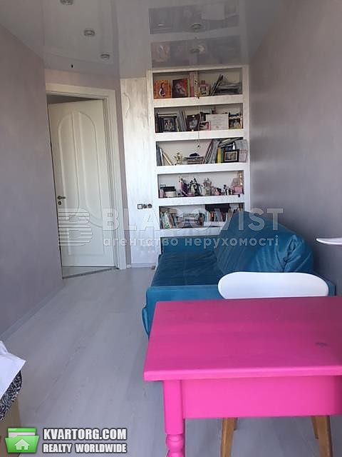 Sell 3-room apartment. Киев,  Метрологическая — photo 4