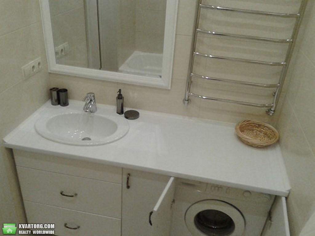 Rent out 2-room apartment. Киев,  Богдана Хмельницкого — photo 2