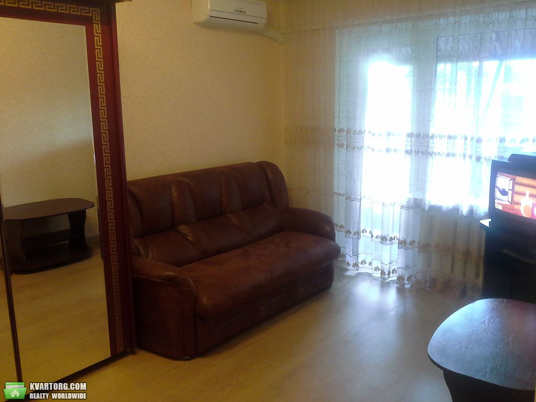 Rent out 1-room apartment. Одесса, Французский б-р — photo 2