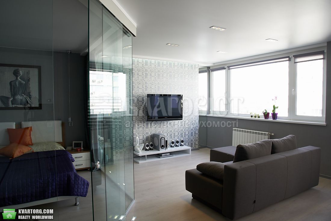 Rent out 2-room apartment. Киев,  Гетьмана Вадима — photo 1