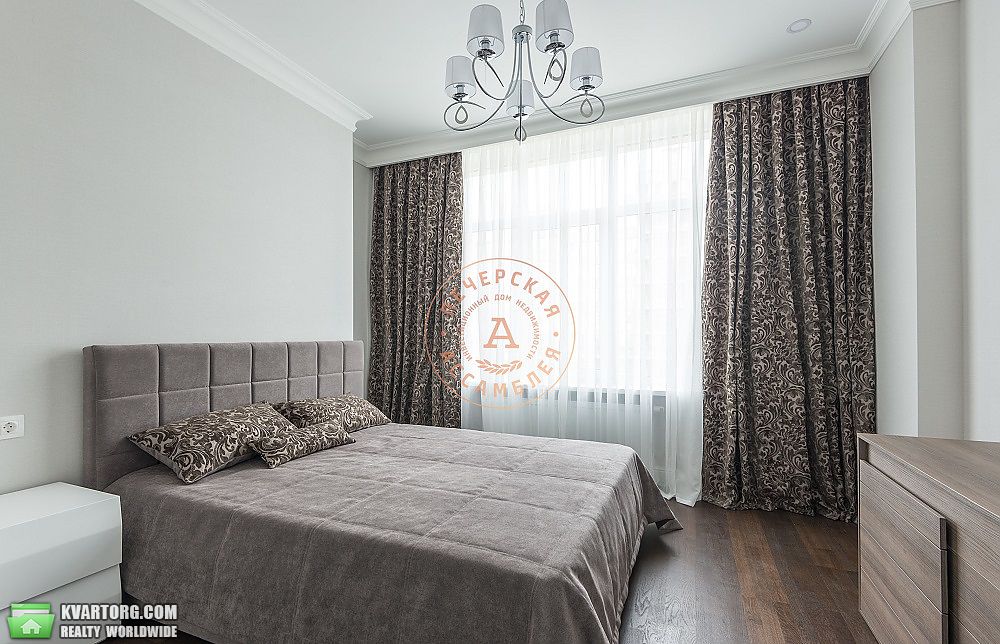 Sell 4-room apartment. Киев,  Драгомирова — photo 3