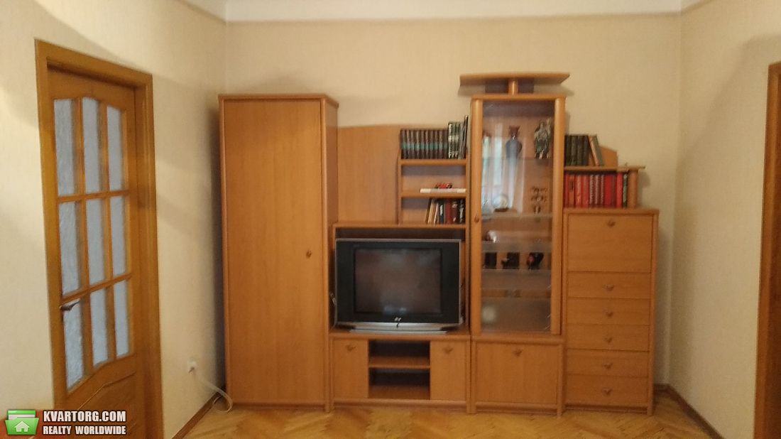 Rent out 2-room apartment. Киев,  Щербакова — photo 3