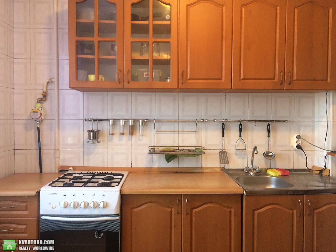 Sell 3-room apartment. Киев,  Касияна — photo 1