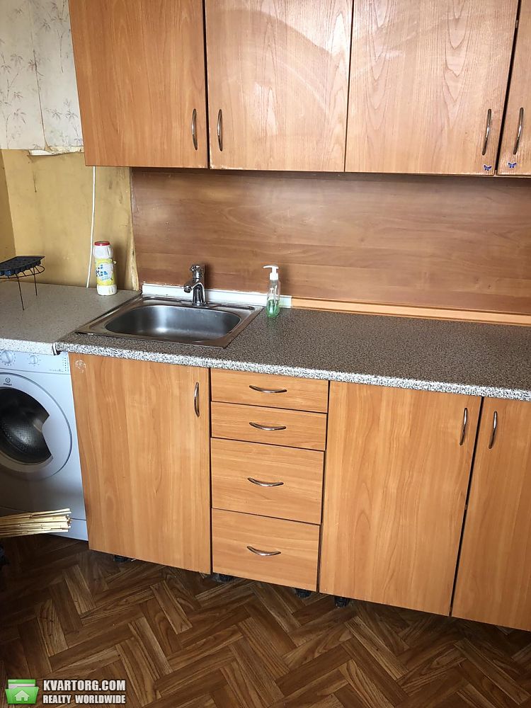 Rent out 1-room apartment. Киев,  Березняковская — photo 2