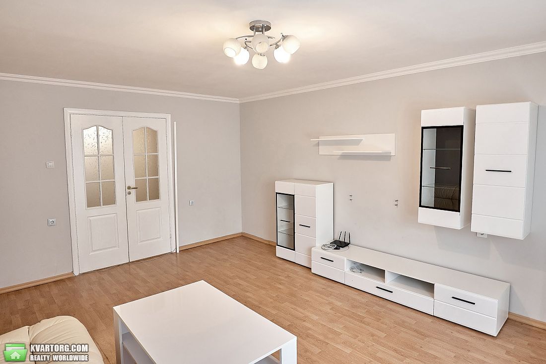 Rent out 4-room apartment. Киев,  Чаадаева — photo 5