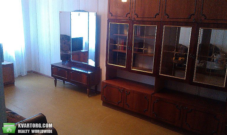 Rent out 3-room apartment. Киев,  Королева пр — photo 3
