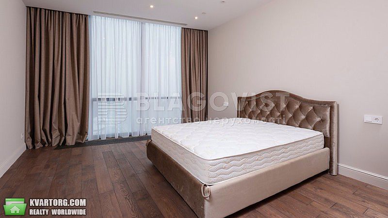 Rent out 3-room apartment. Киев,  Шевченко бул — photo 5