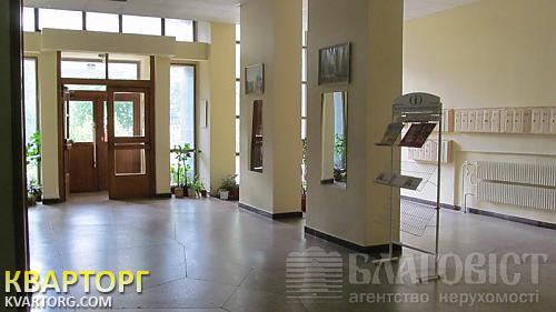 Sell 1-room apartment. Киев, Старонаводницкая — photo 1