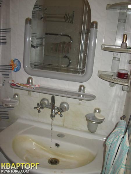 Rent out 2-room apartment. Киев, Мартиросяна ул. — photo 1