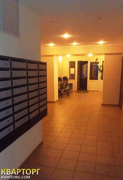 Sell 3-room apartment. Киев,  40-летия Октября просп — photo 2