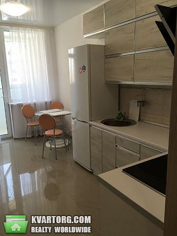 Rent out 2-room apartment. Киев,  Драгоманова — photo 5