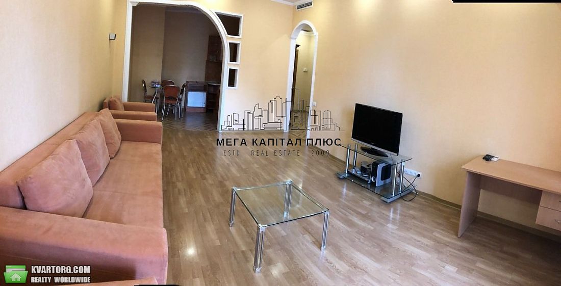 Rent out 2-room apartment. Киев,  Жилянская — photo 1