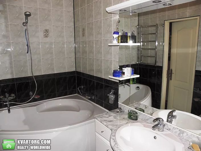 Rent out 3-room apartment. Киев,  Туровская — photo 6