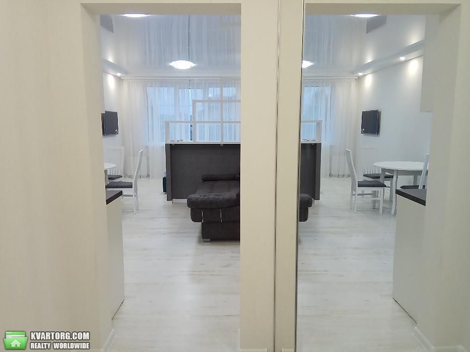 Rent out 1-room apartment. Киев, Дмитрия Луценко — photo 9