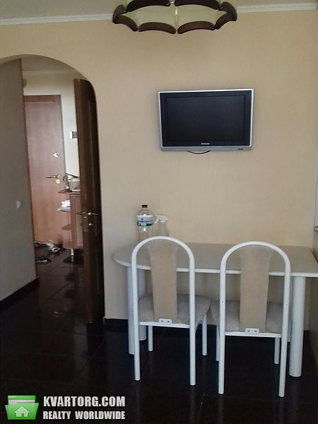 Rent out 1-room apartment. Киев,  Челябинская — photo 1