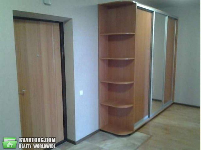 Rent out 2-room apartment. Киев,  Конева — photo 5