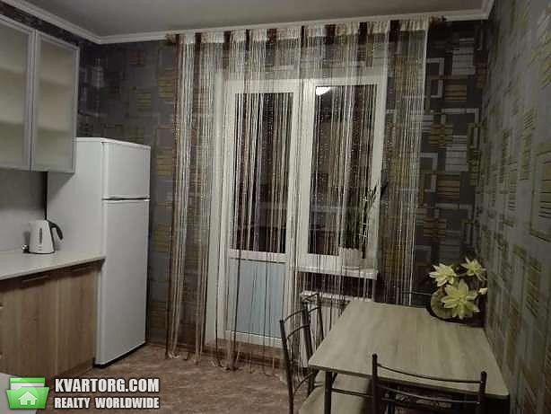 Rent out 1-room apartment. Киев,  Межевая — photo 2