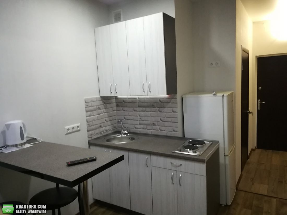 Rent out 1-room apartment. Киев, Ракетная — photo 2
