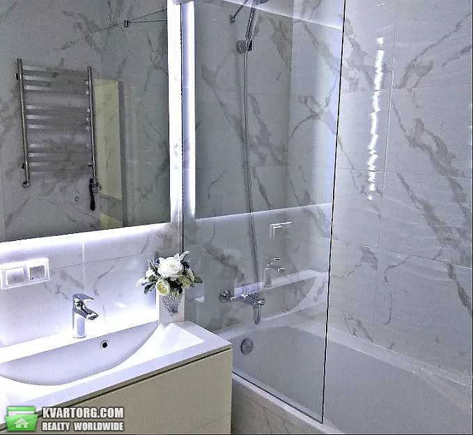 Rent out 1-room apartment. Киев,  Саперное поле — photo 7