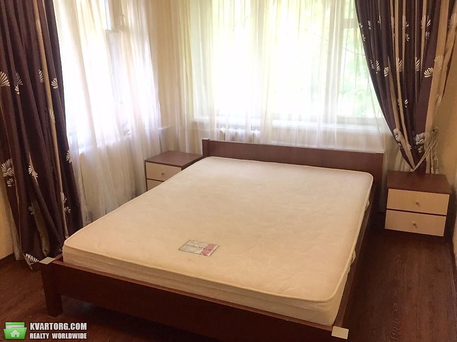 Sell 2-room apartment. Киев,  Салютная — photo 2