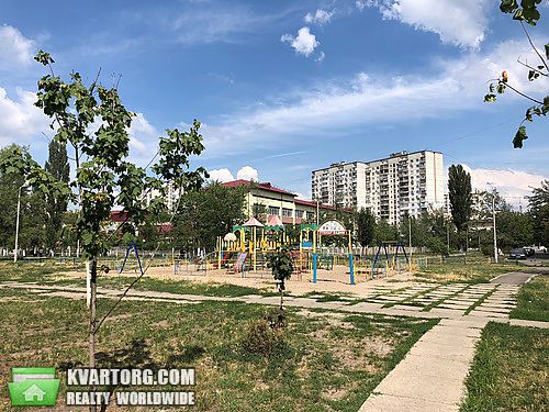 Rent out 3-room apartment. Киев,  Малиновского — photo 4