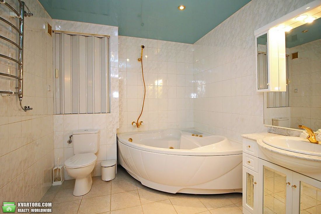 Sell 4-room apartment. Киев,  Довженко А. — photo 3