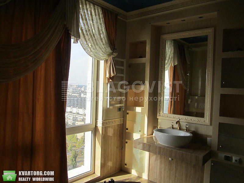 Rent out 2-room apartment. Киев,  Героев Сталинграда пр — photo 2