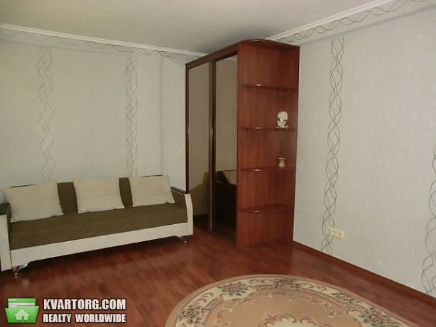 Rent out 1-room apartment. Киев,  Зодчих — photo 2