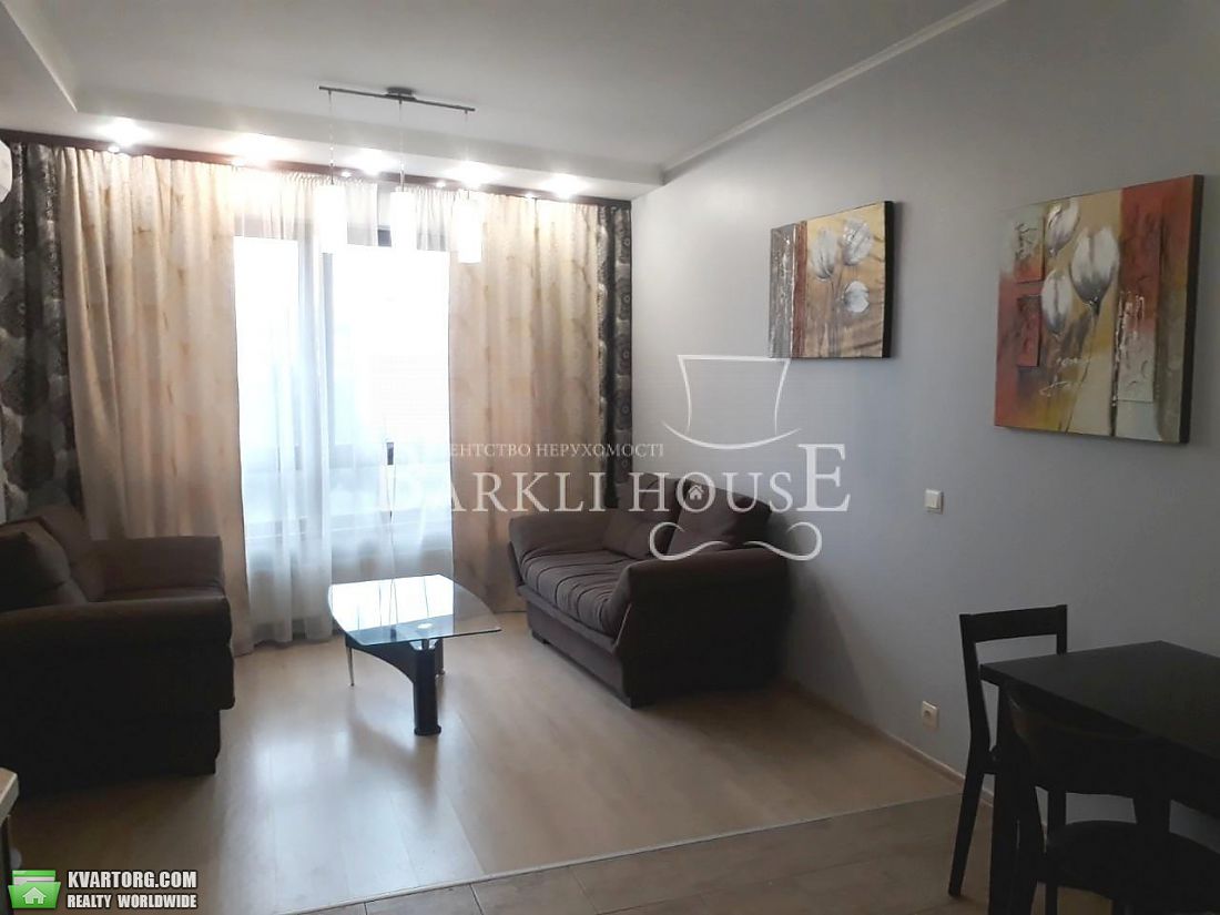Rent out 2-room apartment. Киев,  Голосеевский пр — photo 1