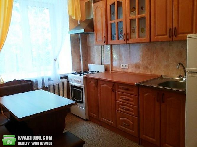 Rent out 2-room apartment. Киев,  Стадионная — photo 6
