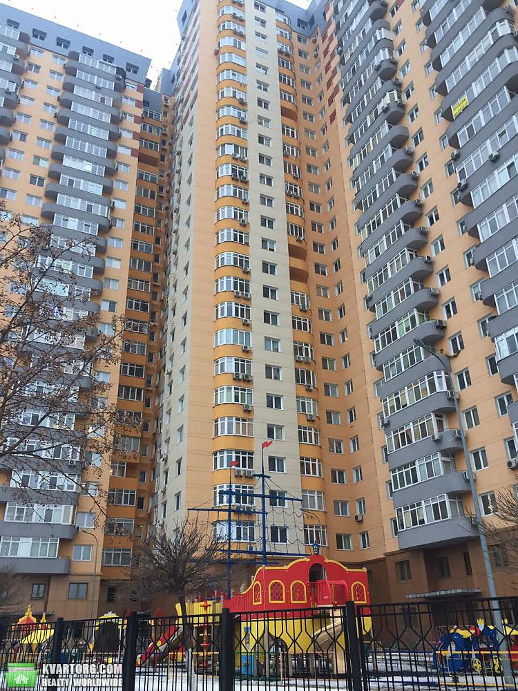 Rent out 2-room apartment. Киев,  Кондратюка — photo 8