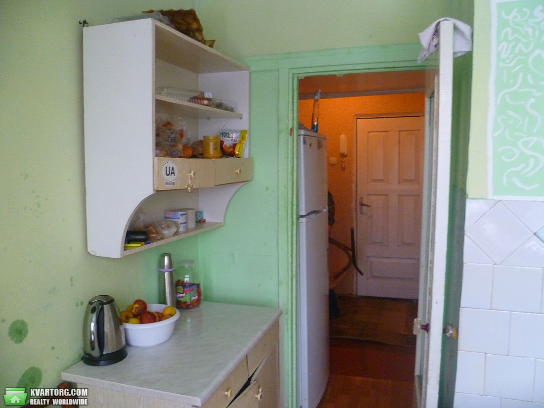 Sell 3-room apartment. Киев,  Приречная — photo 6