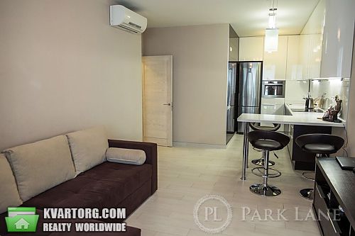 Sell 2-room apartment. Киев, 40-летия Октября просп — photo 1