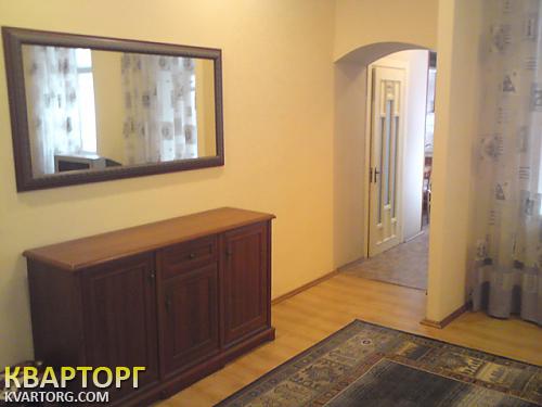 Rent out 2-room apartment. Киев,  Чапаева — photo 8