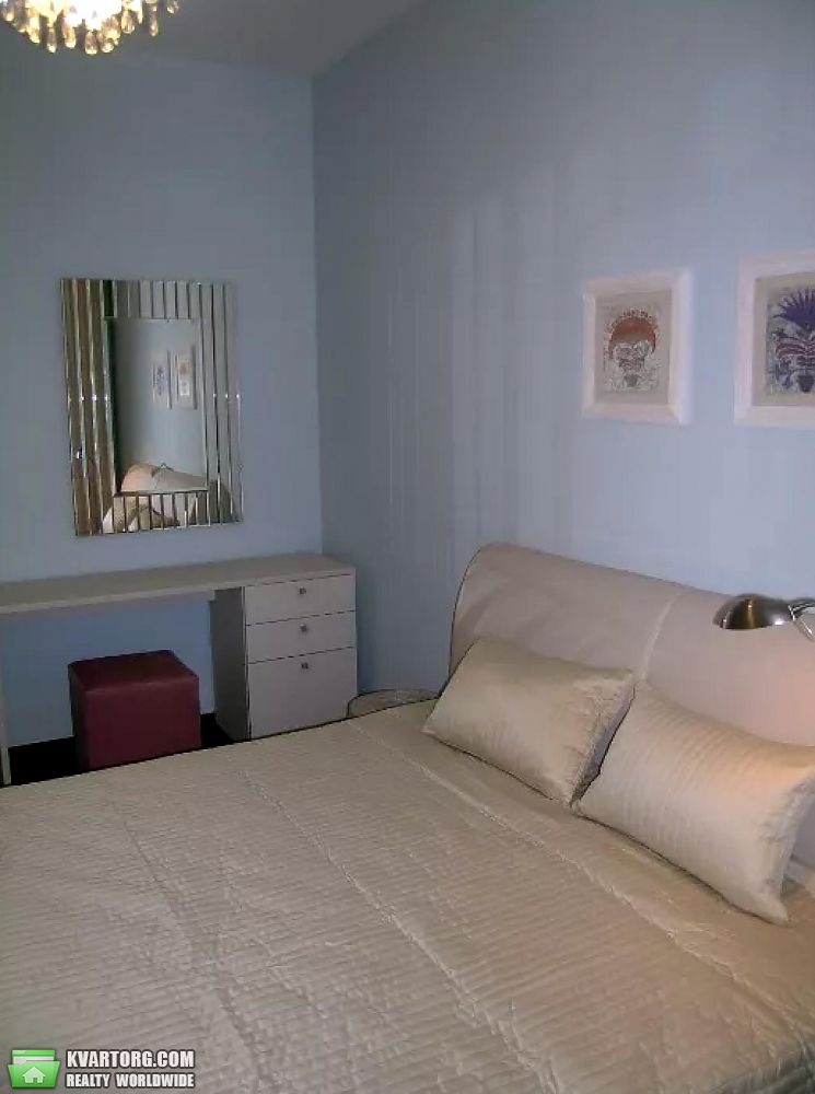 Rent out 2-room apartment. Киев,  Первомайского — photo 9