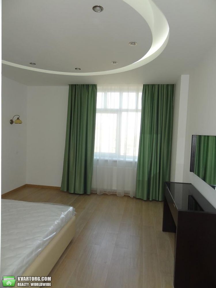 Rent out 4-room apartment. Киев,  Старонаводницкая — photo 2