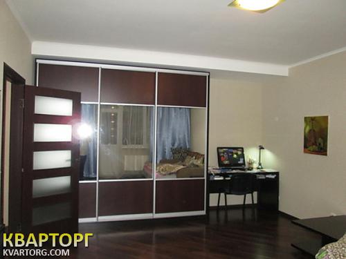 Rent out 1-room apartment. Киев,  Героев Сталинграда пр — photo 3