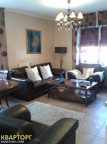 Rent out house. Киев,  Садовая Осокорки — photo 1