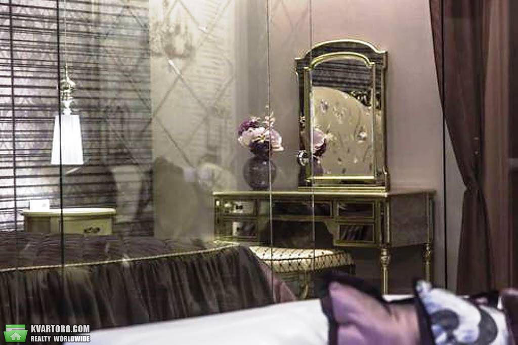 Sell 2-room apartment. Киев, Шевченко Тараса бульв. — photo 3