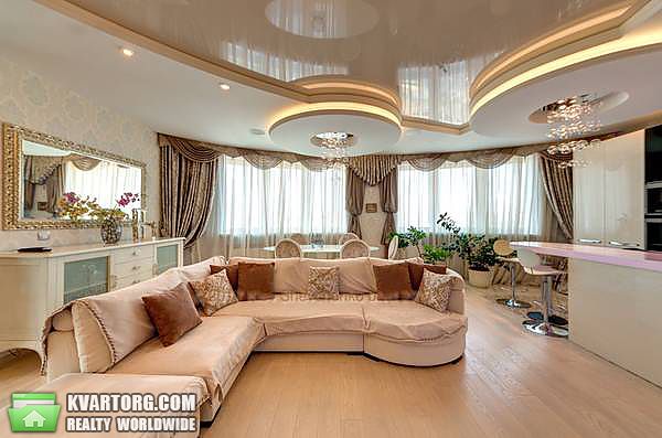 Rent out 3-room apartment. Киев,  Шевченко бул — photo 3