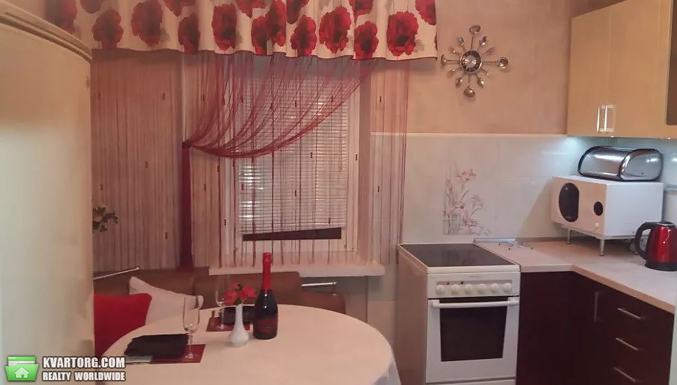 Rent out 1-room apartment. Киев,  Днепровская наб — photo 4