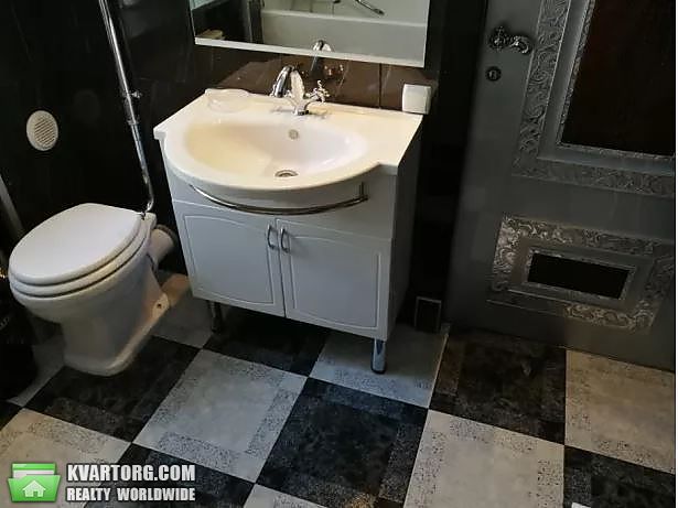 Rent out 2-room apartment. Киев, Лютеранская — photo 10