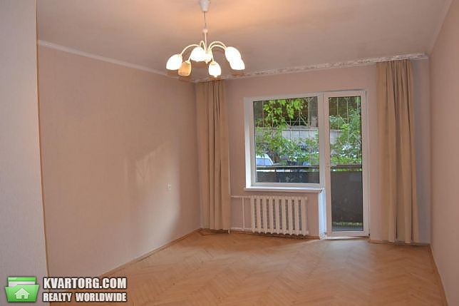 Sell 1-room apartment. Киев,  Багговутовская — photo 1